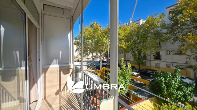 PISO REFORMADO DE 3 DORMITORIOS CON BALCÓN | LA PLATA, JEREZ
