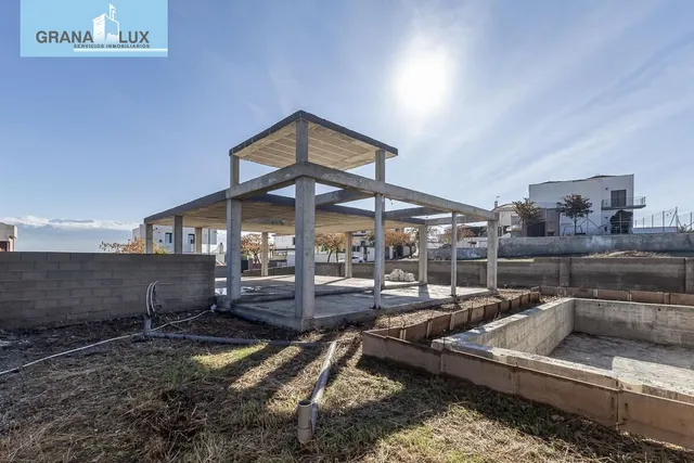 Parcela exclusiva con estructura de Chalet independiente y piscina en Urb. El Montecillo, Las Gabias — 24