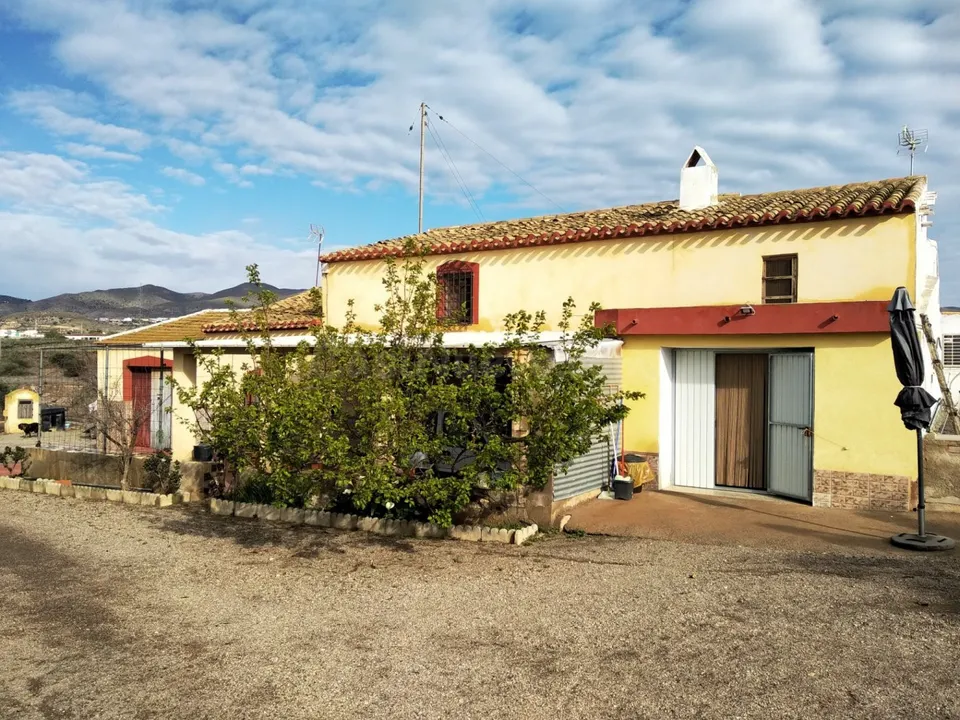 Casa de Campo en Puerto Lumbreras - Zona el Limite