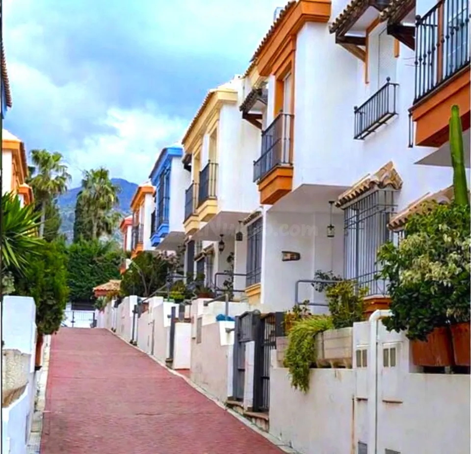 Adosado 4 habitaciones 334m² en venta - Marbella