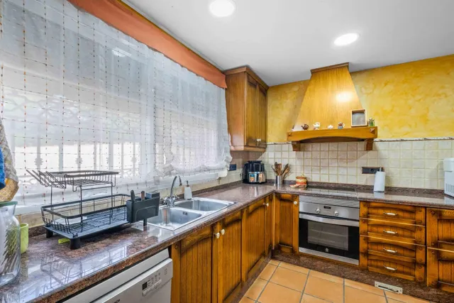 Preciosa finca Chalet con 4 dormitorios y 3.000 m2 de parcela vallada en la Robella — 30
