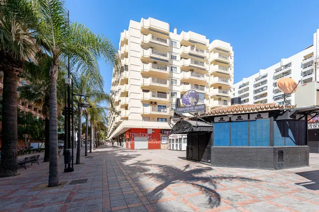 Potencial ilimitado en el corazón de Fuengirola con vistas al Puerto Deportivo — 19