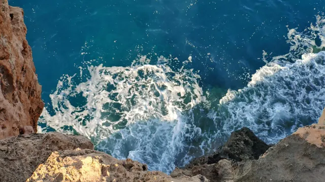 Solar en primera línea de mar con vistas espectaculares — 3