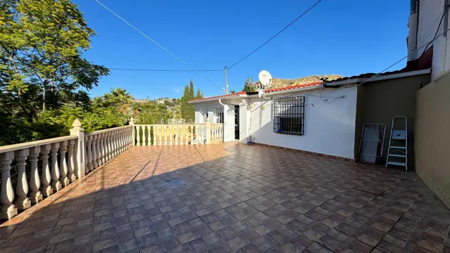Exclusiva Casa Reformada con Piscina Privada y Parcela de 7.000 m2 en Blanca, Murcia — 29