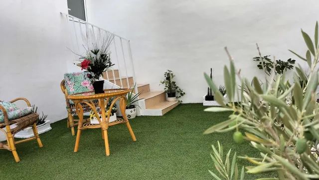 ESPECTACULAR CASA EN ESQUINA EN LA ZUBIA — 42