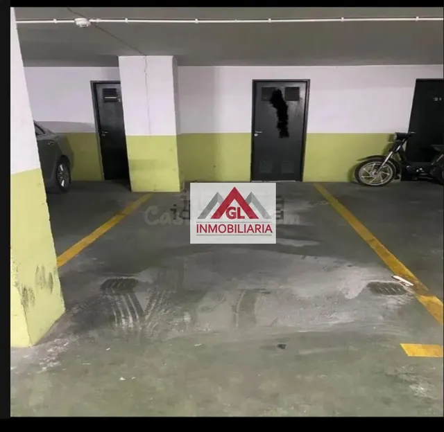 PLAZA DE GARAJE Y TRASTERO EN ZONA CENTRO-CALZADA