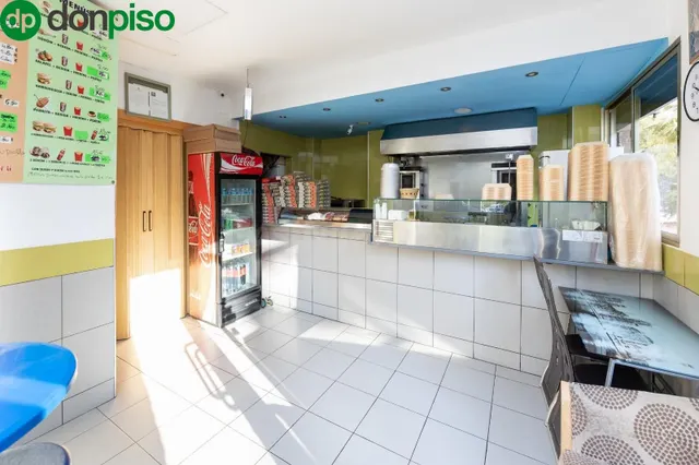 VENTA DE LOCAL EN URBANIZACION PARQUE NUEVA GRANADA (GRANADA) — 5