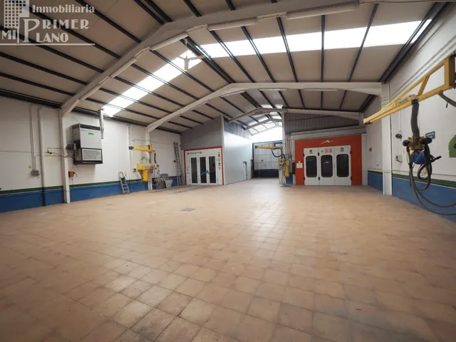 Amplia Nave Industrial en Tomelloso - Oportunidad Única por €650,000 — 20