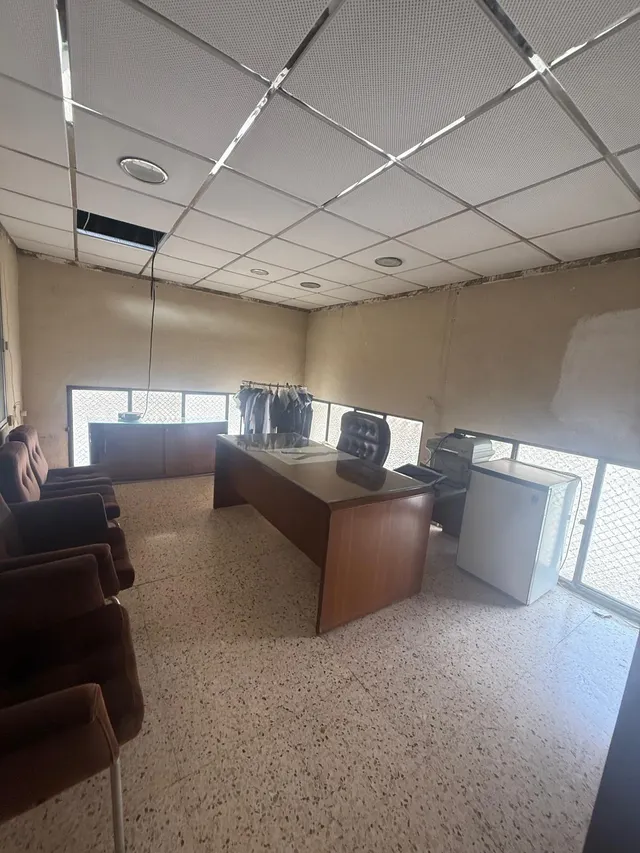 Nave Industrial de 500 m2 en Rojales con Oficinas, Taller y Suministros Industriales — 7