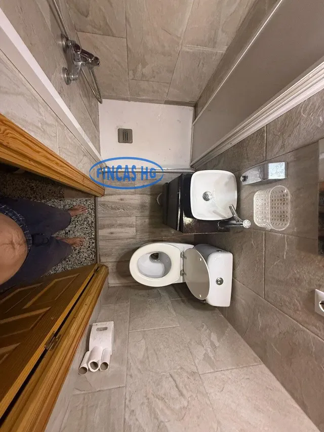 Amplio y luminoso piso reformado ubicado en el barrio de Carolinas junto a la Plaza Castellón — 36