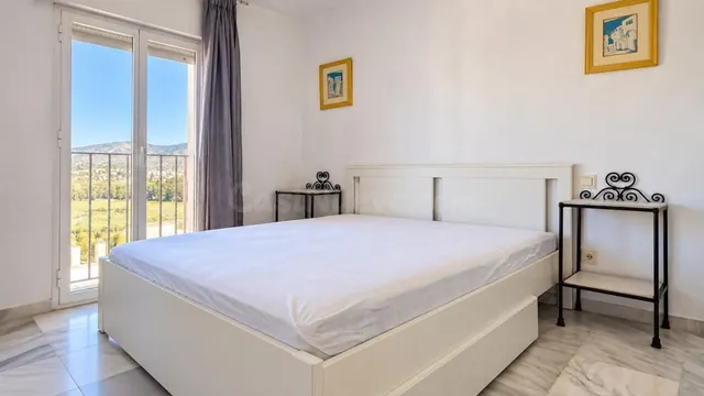 EN ALQUILER DE SEPTIEMBRE A JUNIO BONITO PISO DE 3 DORMITORI - foto 4