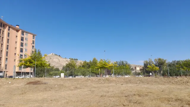 Dos terrenos en venta en Casta Álvarez. Calatayud — 5