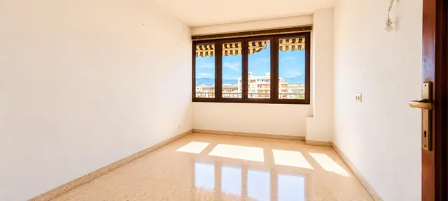 Amplio y luminoso piso en el centro de Palma con posibilidad de parking — 22