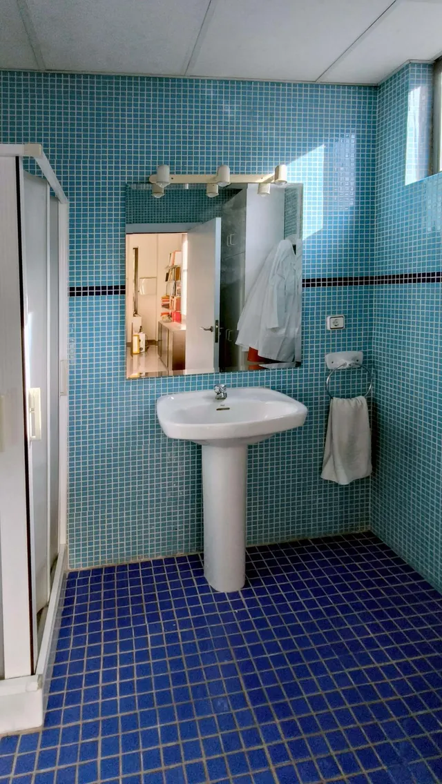 Local comercial 164m² en alquiler - Juan Carlos I — 19