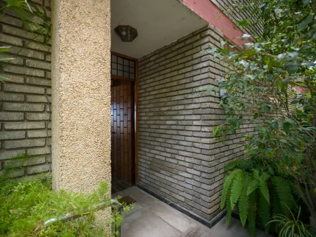 Chalet independiente junto a Paseo de Chil, con jardín, ascensor y vistas a la bahía — 15