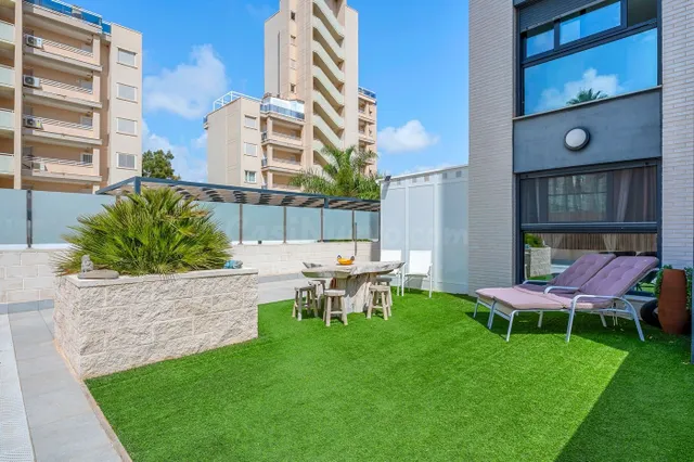 APARTAMENTO DE 3 DORMITORIOS Y 2 BAÑOS EN GUARDAMAR DEL SEGURA (ALICANTE) — 2