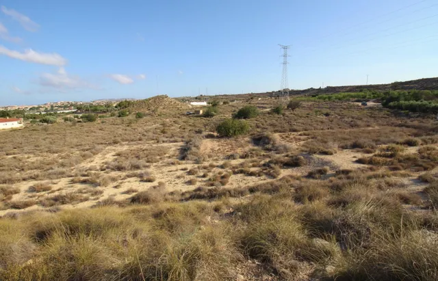 Oportunidad única de terreno en Mutxamel - foto 2