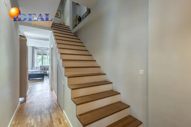 Exclusivo Piso Dúplex en el Corazón de Granada — 16
