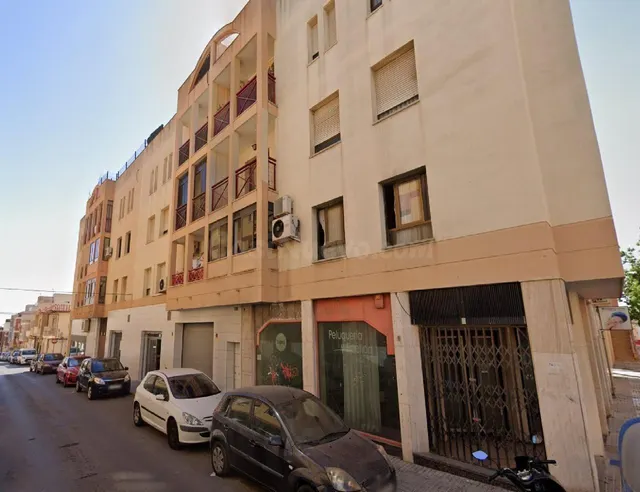 Piso OCUPADO en venta en El Ejido - foto 2