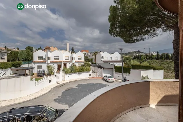 Espectacular casa independiente con piscina y grandes vistas en Monteluz (Peligros) — 29