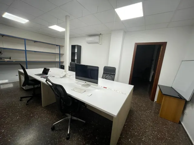 LOCAL COMERCIAL A ROQUETES DE 195m2 — 19