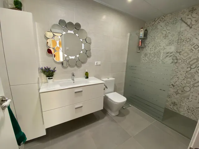 Alquiler de Piso 3 Dormitorios 2 Baños Vista al Mar — 37