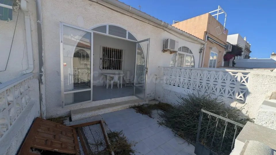 Bungalow bajo  sin vecinos arriba en el chaparral!!!!!