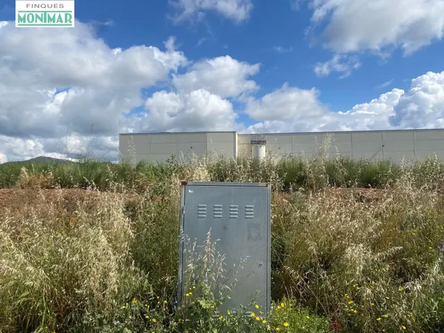 VENTA SUELO INDUSTRIAL PARA NAVES EN VALLS — 10