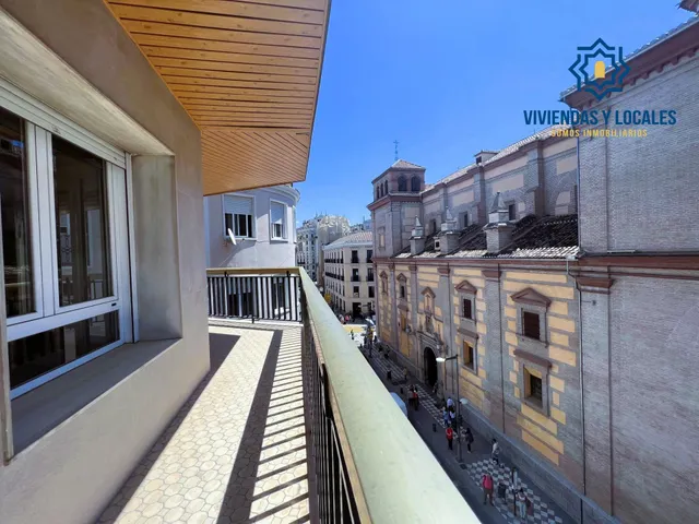 Alquiler. Oficina de lujo en pleno centro de Granada. Calle Recogidas junto Puerta Real — 19