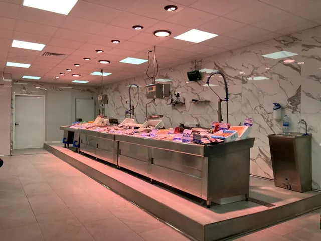FANTÁSTICO LOCAL COMERCIAL EN MARIA AUXILIADORA JUNTO AVENIDA PORTUGAL — 6