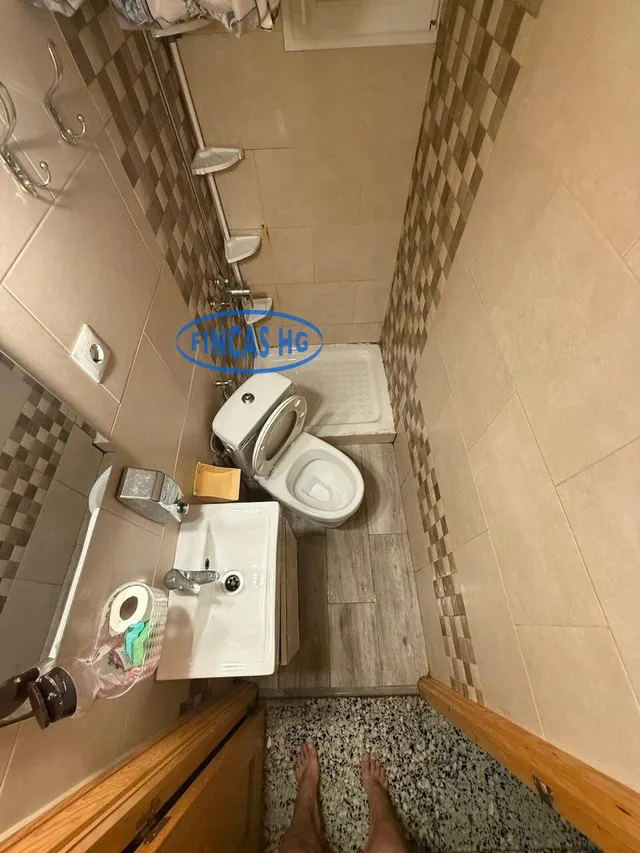 Amplio y luminoso piso reformado ubicado en el barrio de Carolinas junto a la Plaza Castellón — 43