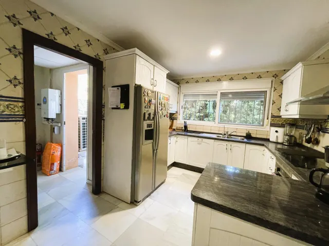 Villa en venta en Nueva Andalucía, Marbella, con vistas al mar y cerca de Puerto Banús — 19