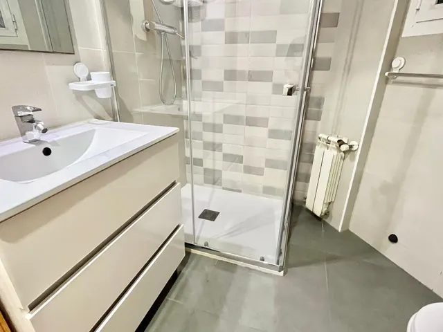 Planta Baja Espaciosa y Acogedora en Ca N'Anglada, Terrassa por solo €123,000 — 10