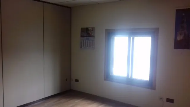 LOCAL DE OFICINAS EN AREA CENTRAL DE 874 M2 — 3