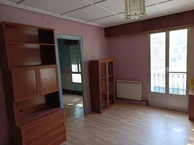 Venta de vivienda en planta primera y local en  planta baja unido a edificio de dos alturas en Gordexola — 15