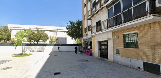Venta piso en Sevilla — 3