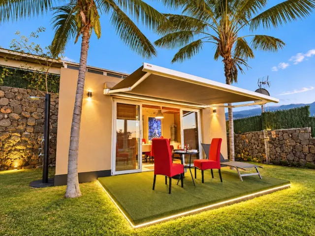 Villa independiente con gran jardín y piscina playa — 14
