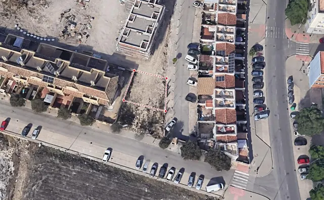 TERRENO URBANO EN LOS LAGOS DE TORROX - foto 3