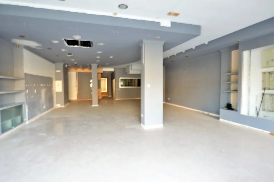 LOCAL COMERCIAL EN PETRER