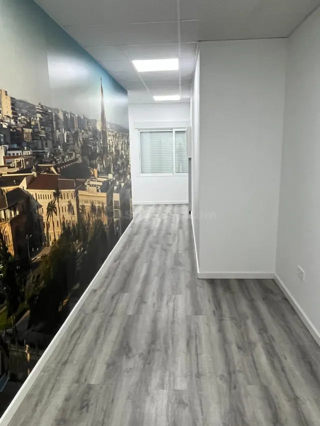 ALQUILER DE OFICINAS Y DESPACHOS COWORKING JUNTO A TIRO PICH - foto 3