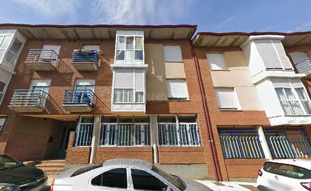 SE VENDE piso OKUPA en C CAÑADA GOYA 2 de Villaquilambre - foto 4