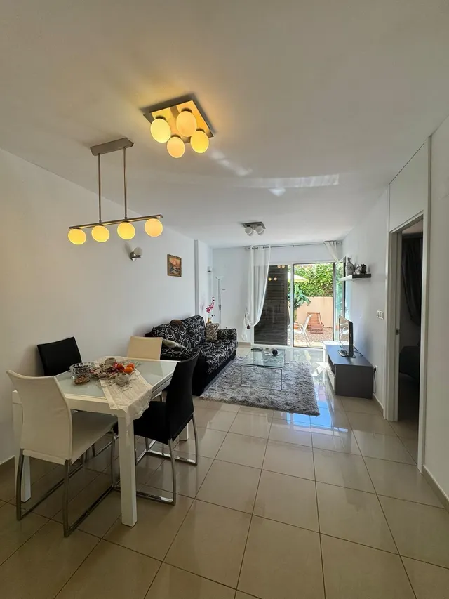 Precioso apartamento en planta baja con jardín privado, terraza y piscina en Orihuela Costa — 7