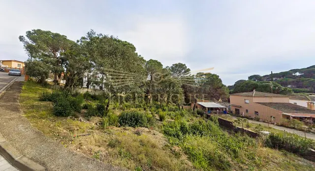 Dos terrenos edificables se pueden comprar juntos o por sepa - foto 2