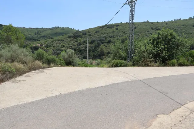 MASIA RUSTICA EN DOS HECTAREAS DE TERRENO ZONA POU DE BECA — 16