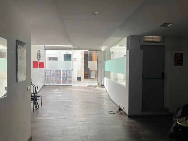 Local comercial de 120 m2 en el centro de Arenys de Mar — 5