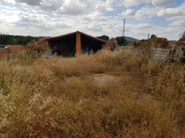 PARCELA RÚSTICA DE 2357 M2 A LA VENTA — 3