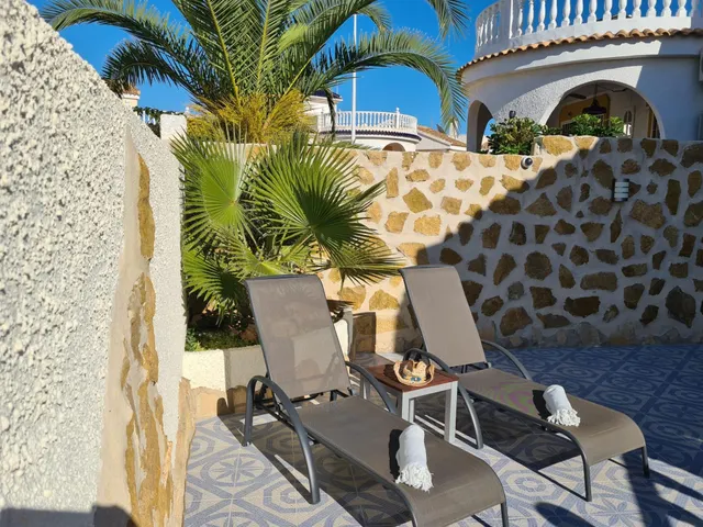Encantadora villa con piscina privada, jardín y solárium en Monte y Mar, Gran Alacant — 5