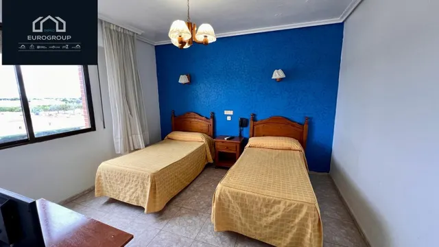 Se vende Hotel de 2 Estrellas , con 20 habitaciones en Murcia .www.euroloix.com — 13