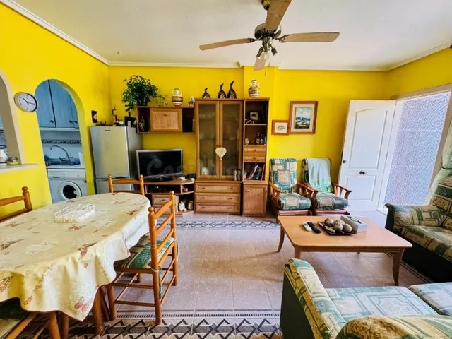 Apartamento con plaza de aparcamiento y trastero incluido 300 metros de la Playa de La Mata — 5