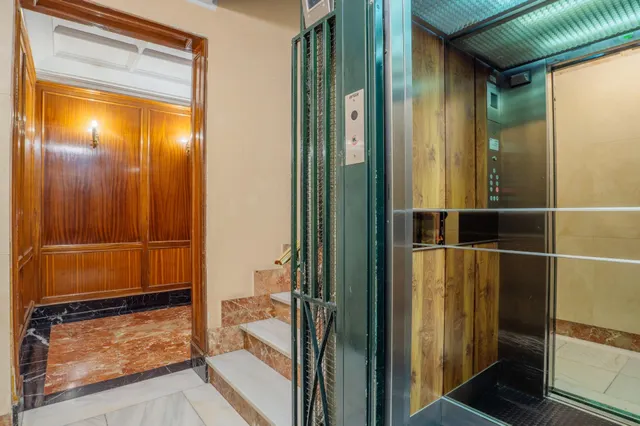 Piso exterior en venta en Goya — 47